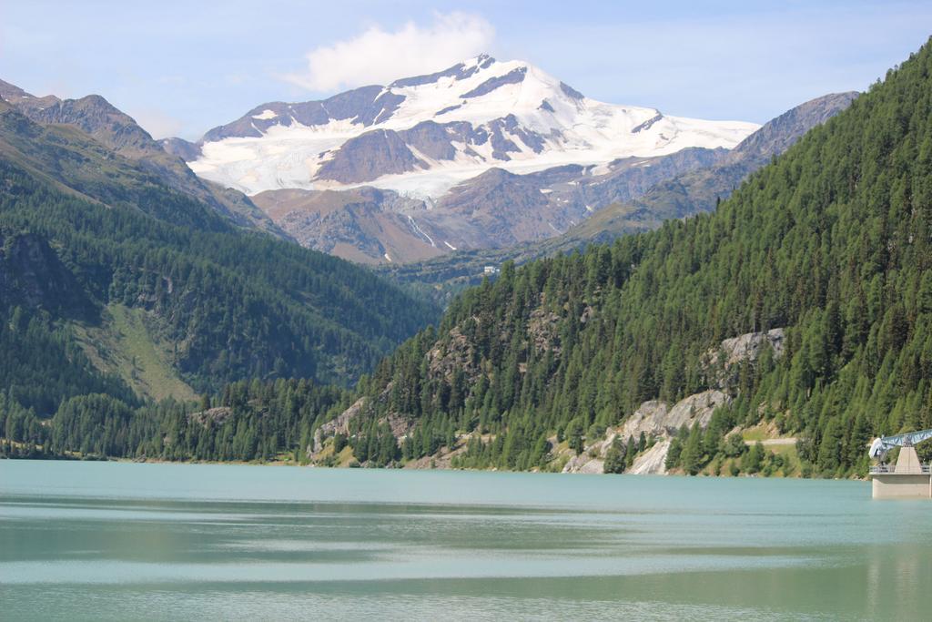 Alpenrose Aparthotel Martello Luaran gambar