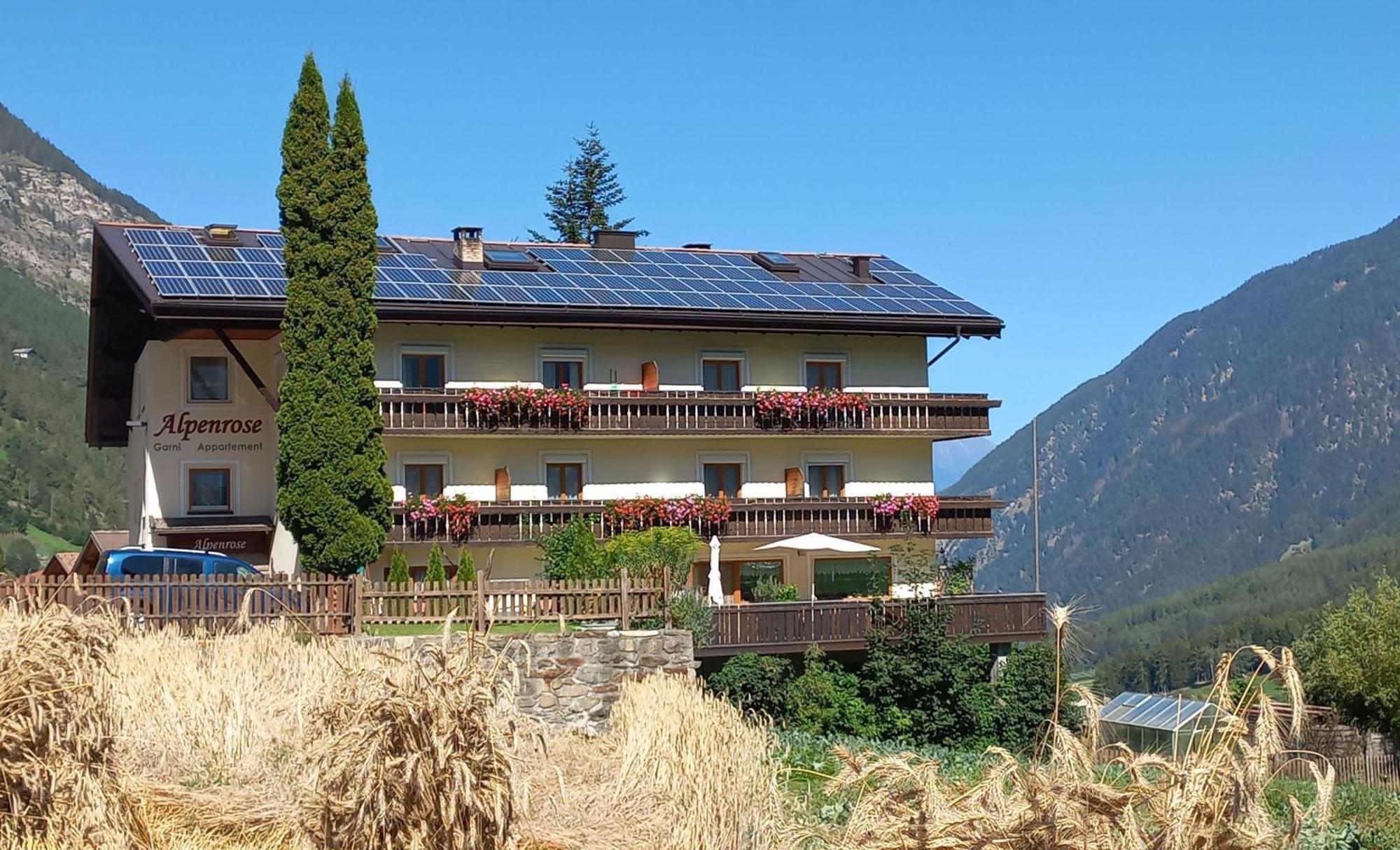 Alpenrose Aparthotel Martello Luaran gambar